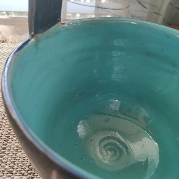 Italian Majolica Starburst Bowl Art Pottery, VTG Ceramic Basket Bowl signed 6" - Picture 9 of 13